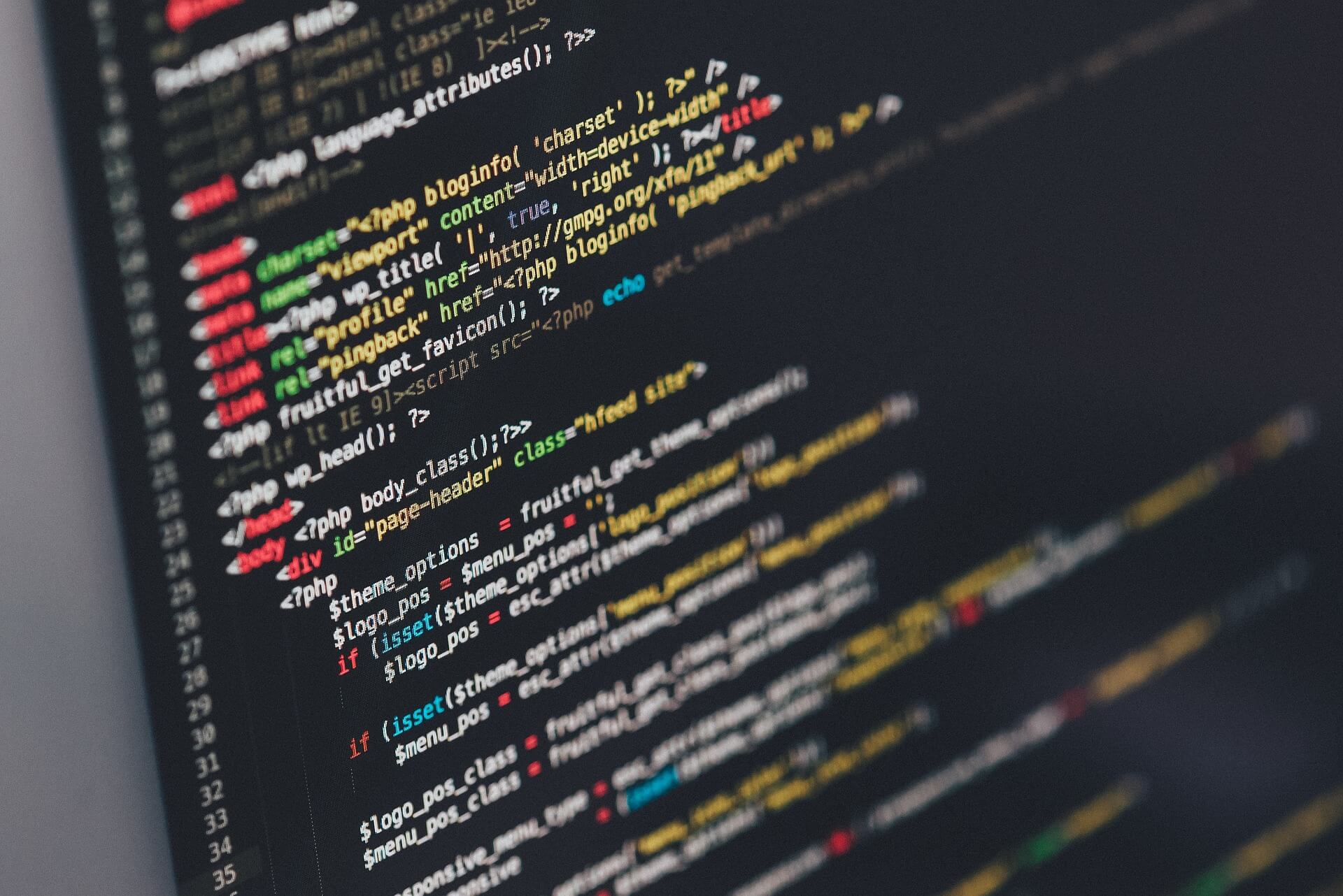 Diseñamos y construimos iniciativas tecnológicas y de innovación hacia la transformación digital.